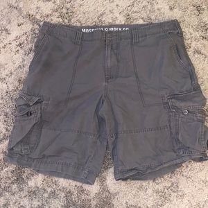 100% COTTON! MENS cargo shorts.